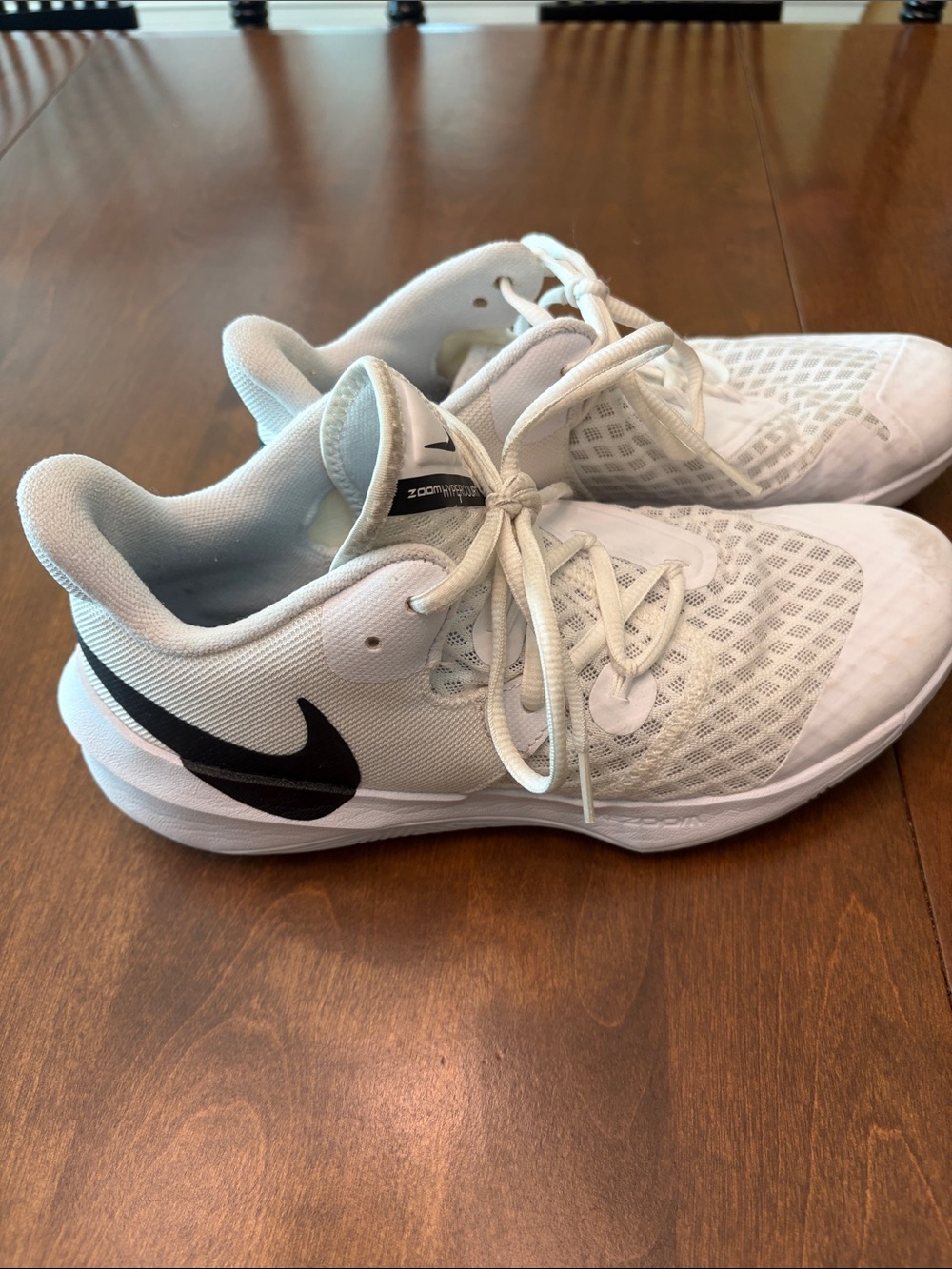 Nike Zoom Hyperspeed Court shoes size 7Men/ 8.5 Women / Volleyball shoes